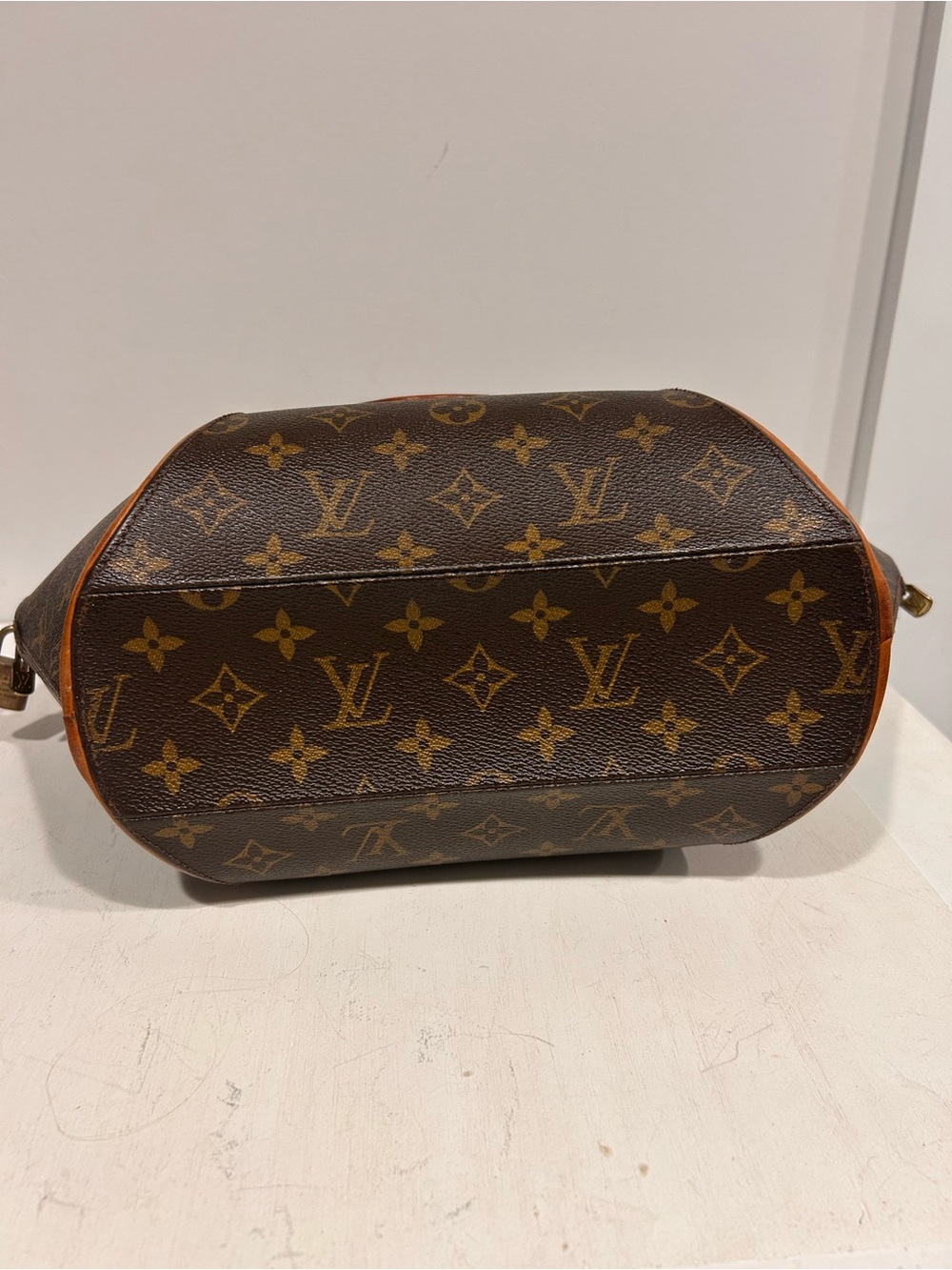 Louis Vuitton Monogram Brown Ellipse Satchel with Vachetta Trim - Picture 2 of 12